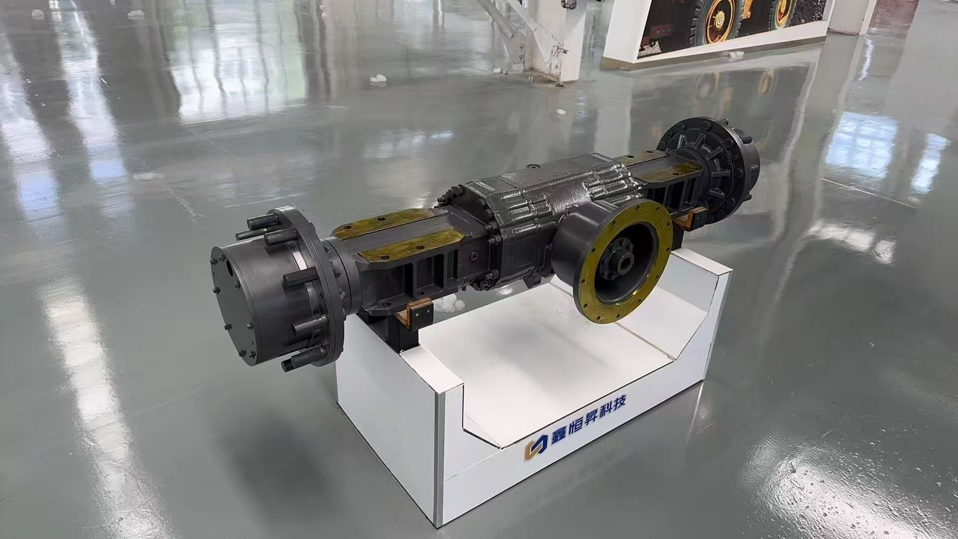 13F Rear Drive Bridge